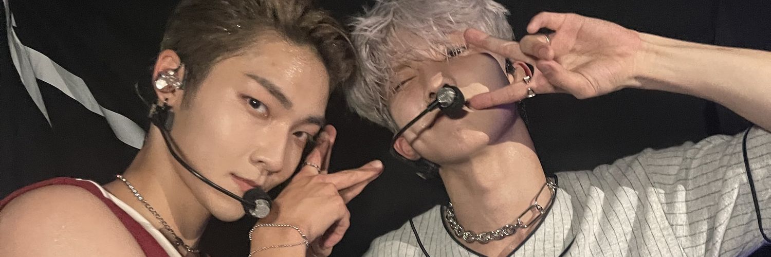 liz 🌻 She's the boss banner