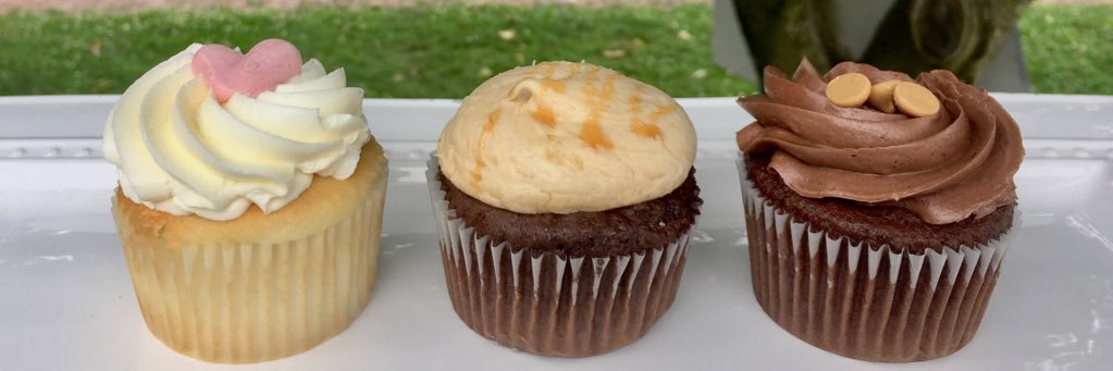 penniecake's profile banner image