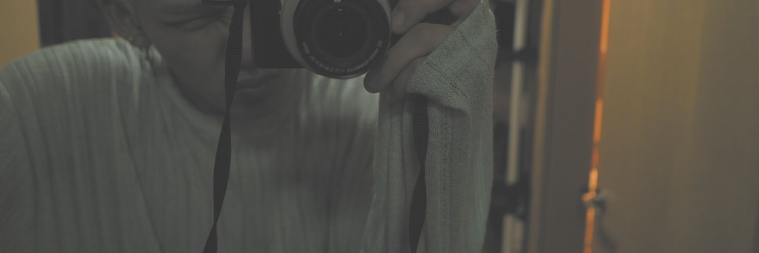 grey banner