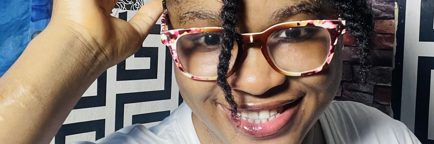 AlienDivine's profile banner image