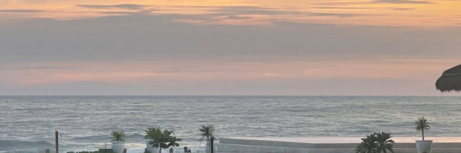 annaparasss's profile banner image
