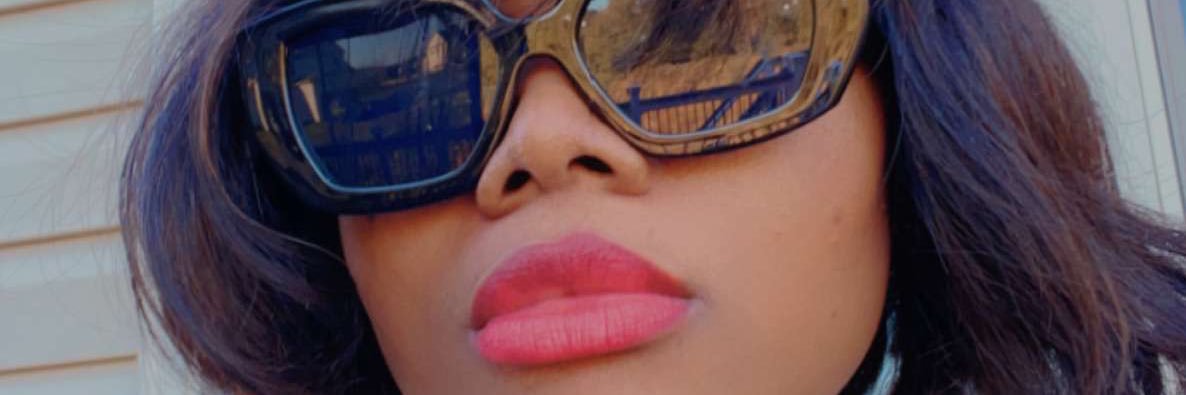 starrsia's profile banner image