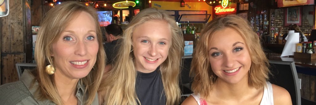 Lindi Roesch banner