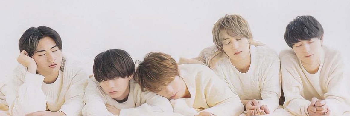 3239_ari's profile banner image