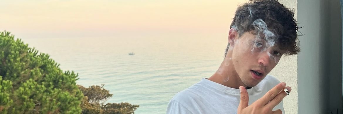sarafvke's profile banner image
