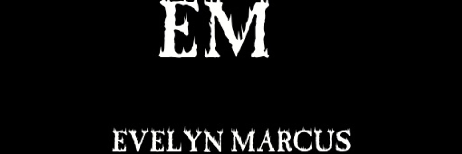 Eve_Mo Profile Banner