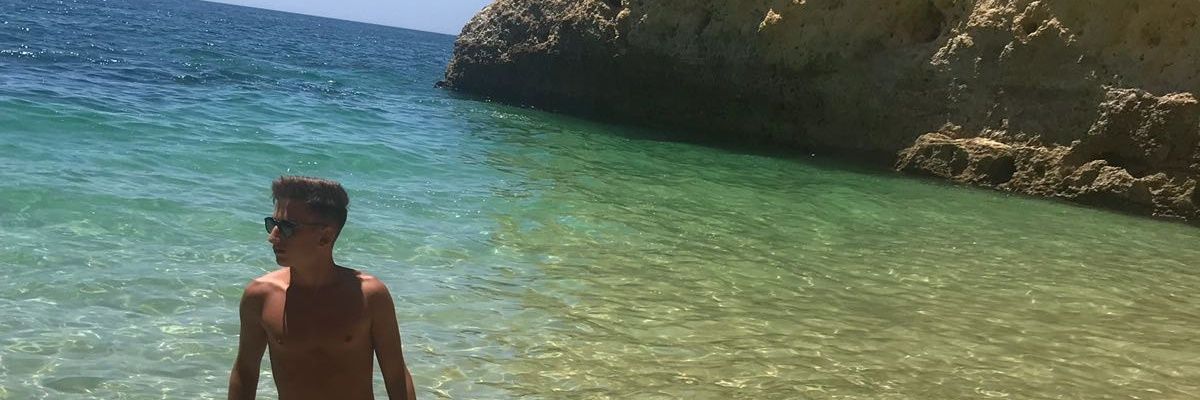 M banner