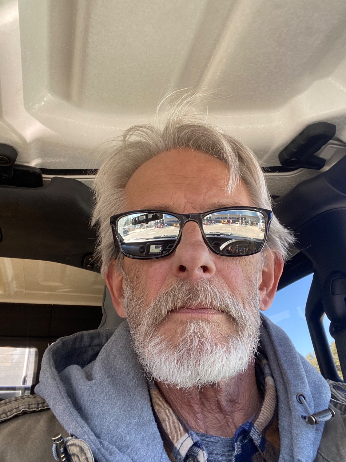 ULTRA MAGA Spike 1/1776 banner