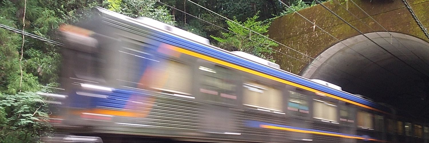 vovomame's profile banner image