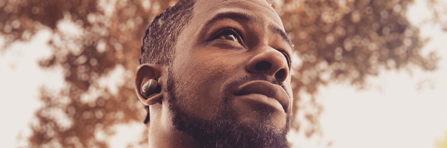 lowkeyvibe's profile banner image