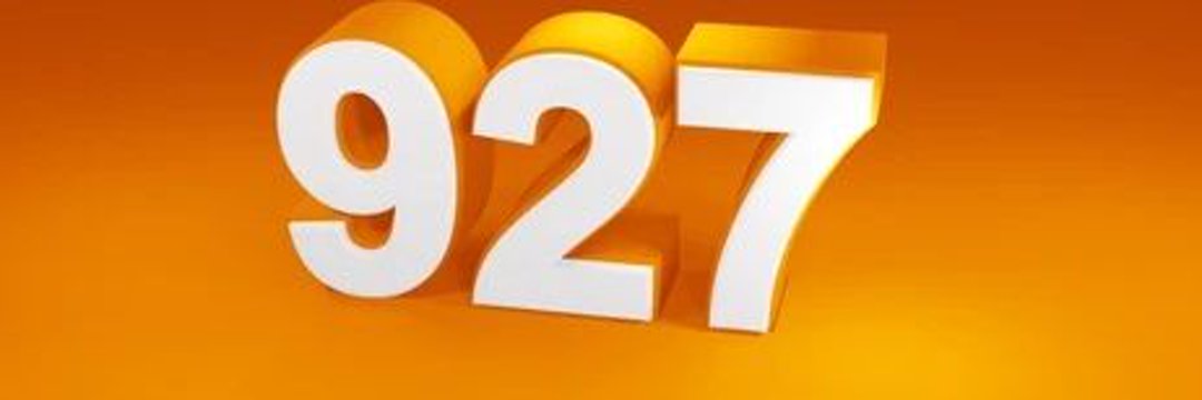 Pollyy 💜💜 banner