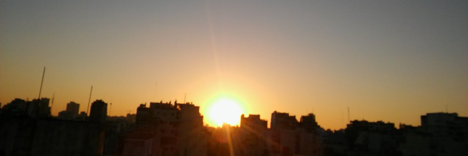 LEONZINHA's profile banner image