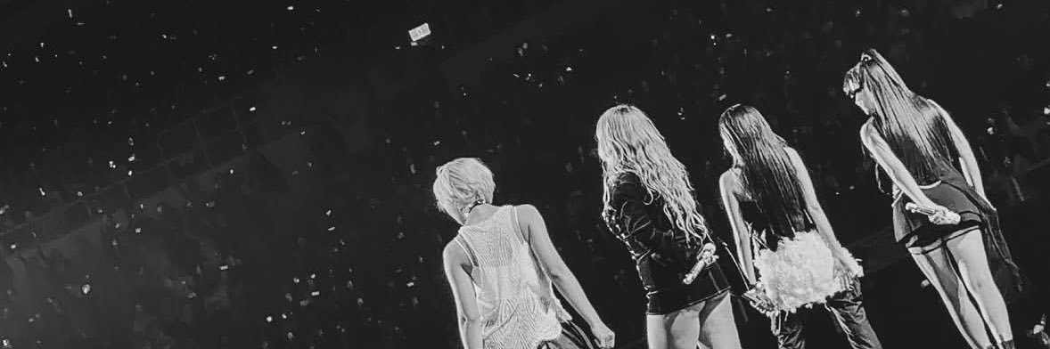 ajmvllnv's profile banner image