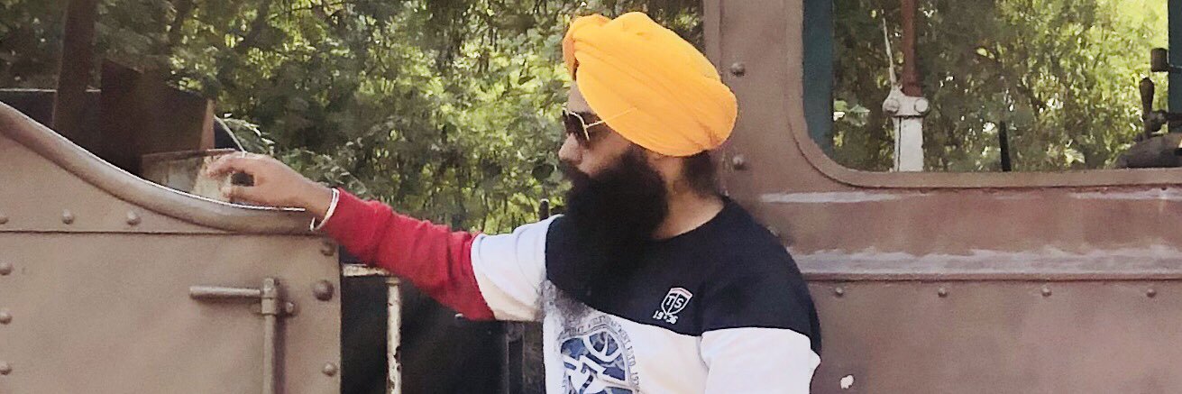manulally's profile banner image