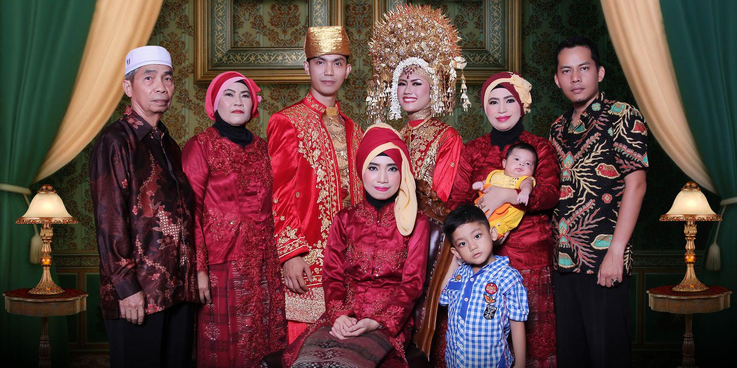 aprinangin's profile banner image