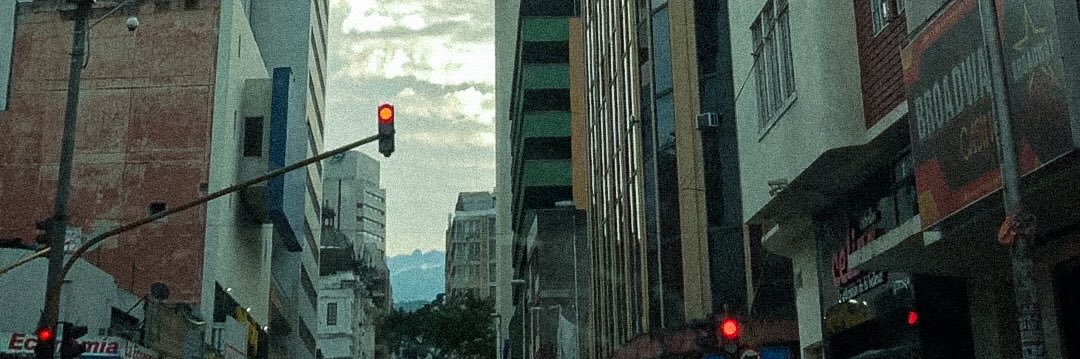 La Ministra 🤖🍀🦈⚓️💫⚡️ banner