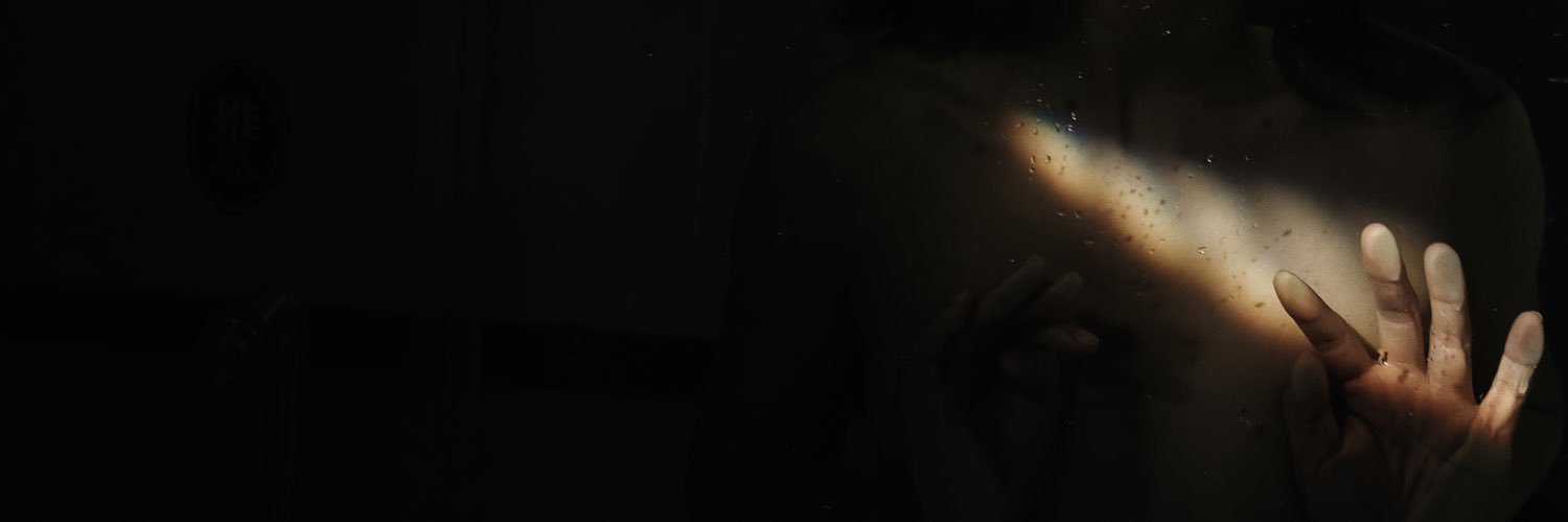 👅 banner