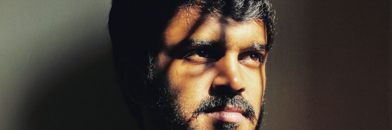Vickyvigu17's profile banner image