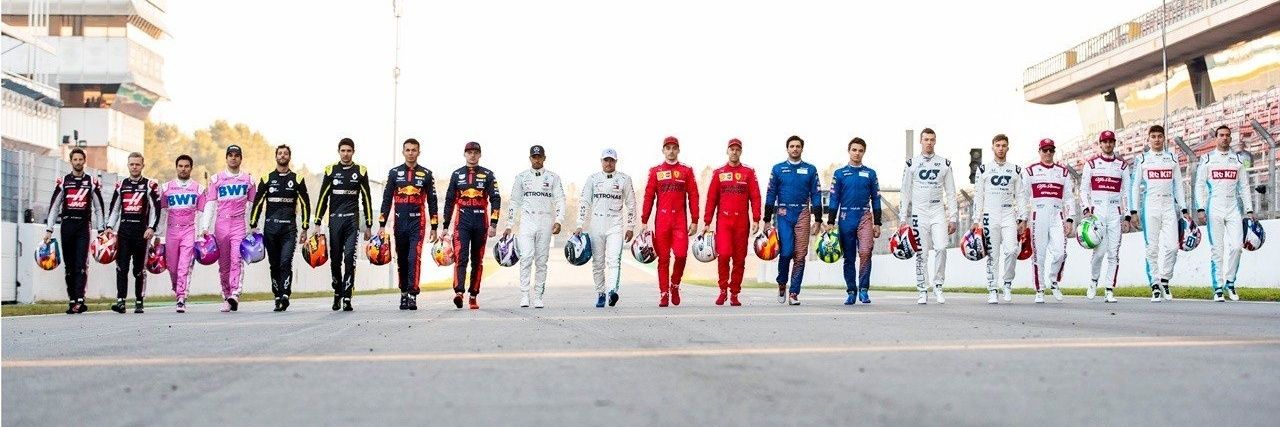 Con todo y siempre hacia adelante banner