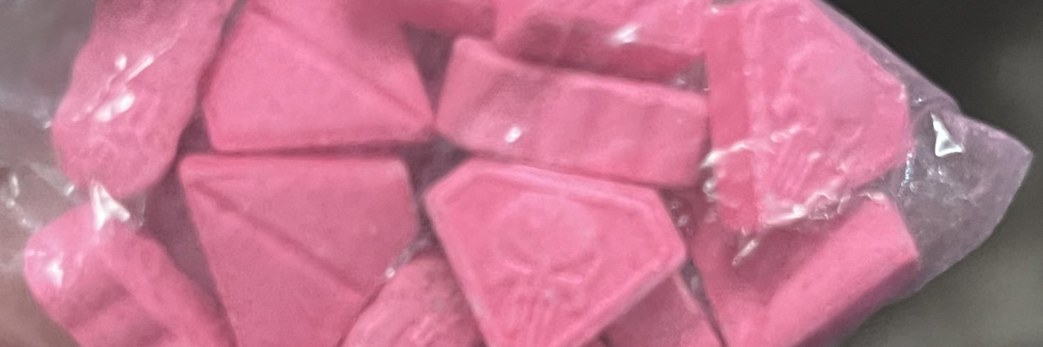 emocalbo's profile banner image