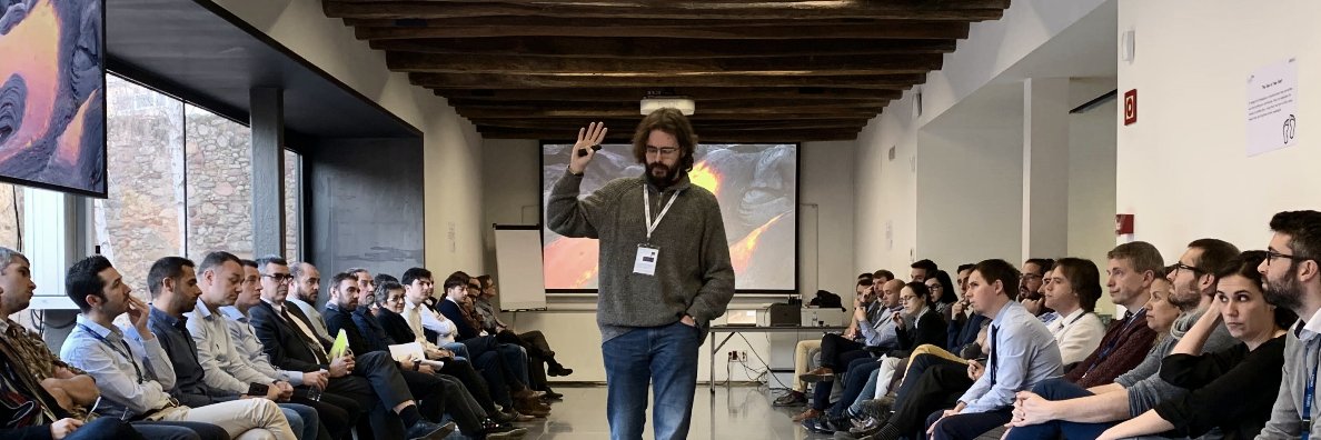 Fernando Sánchez banner