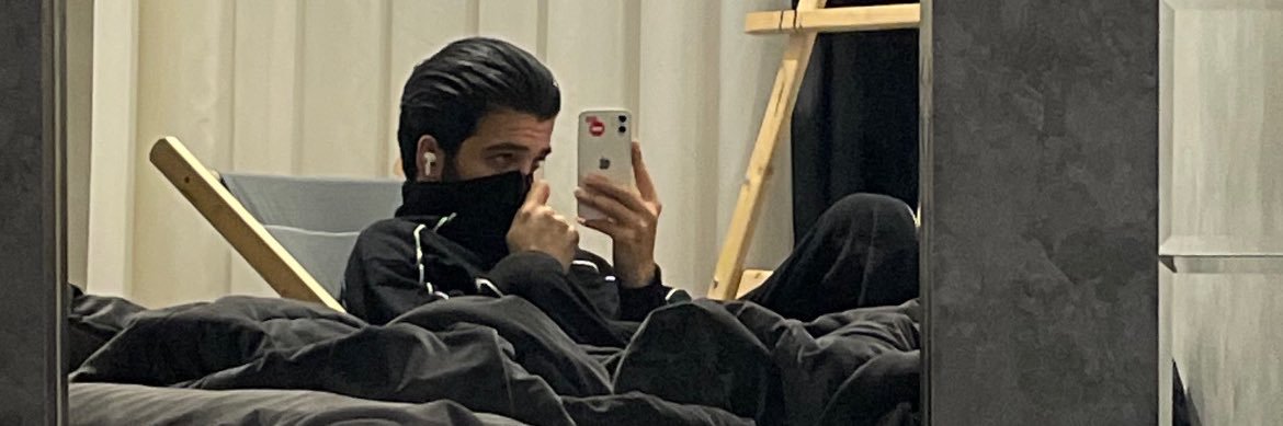 amirsli11's profile banner image