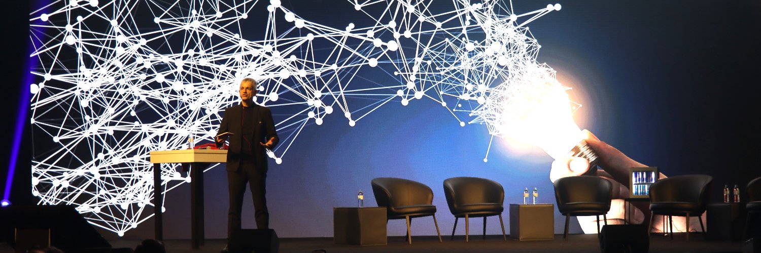 Reinhard Willfort banner