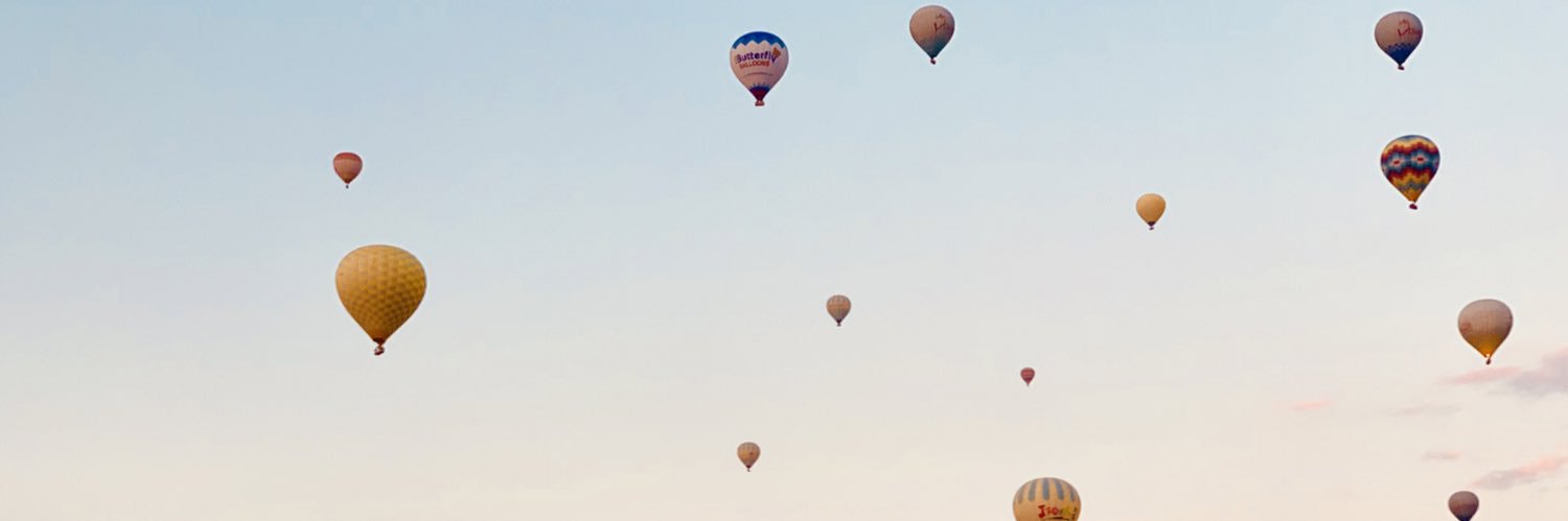 juliFR's profile banner image