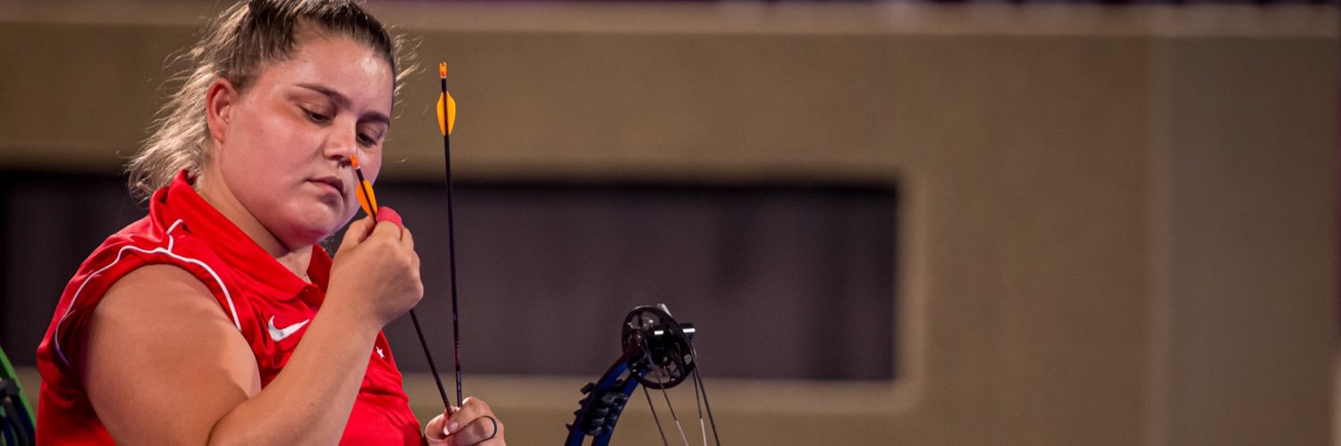 Öznur Cüre banner