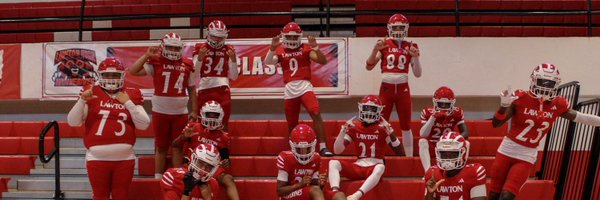 yakemup_Q Profile Banner