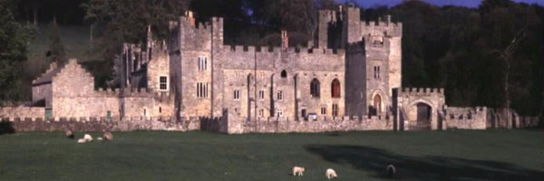 efeatherston Profile Banner