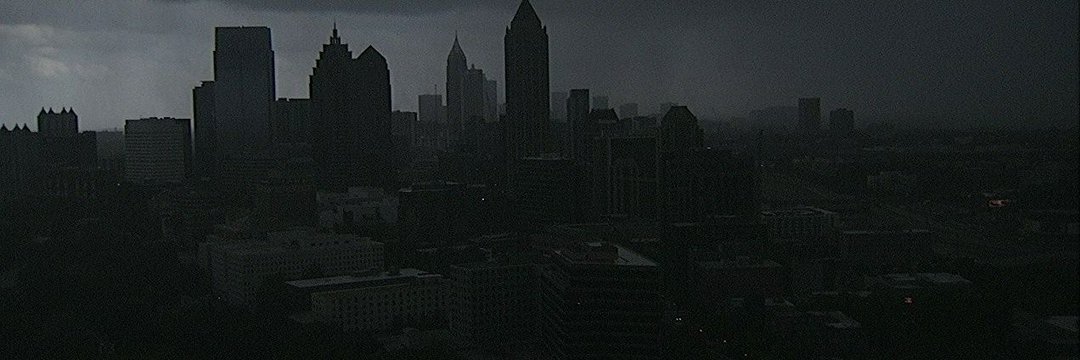 t w e a k🤺 banner