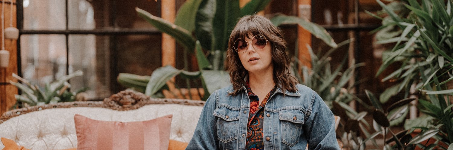 Beth Bombara banner