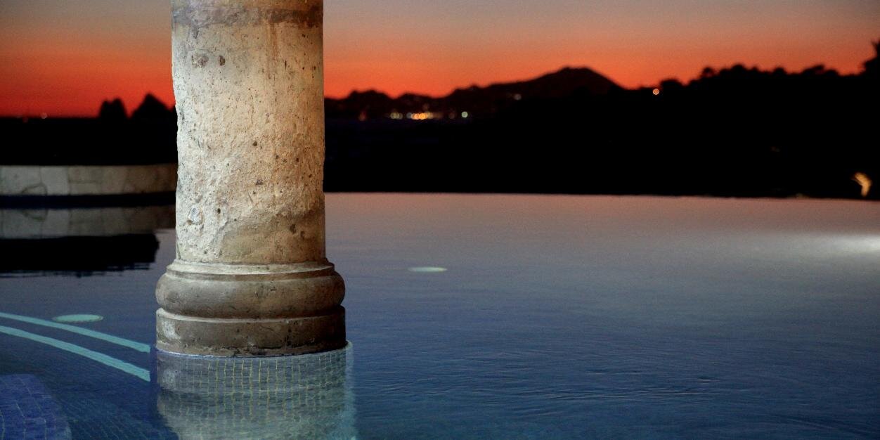 Jo (they/their). 🏳️‍🌈🌳🪓🦋🎣💰 banner