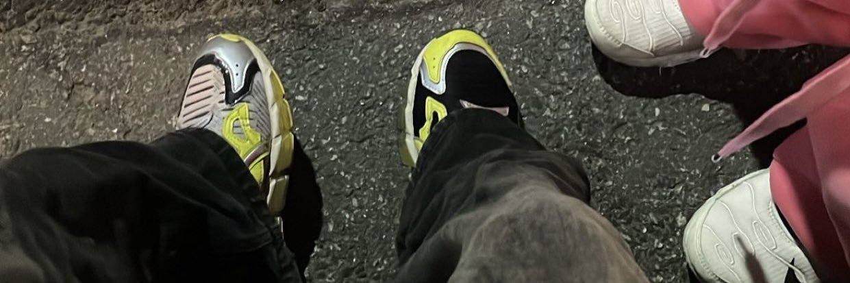 me. banner