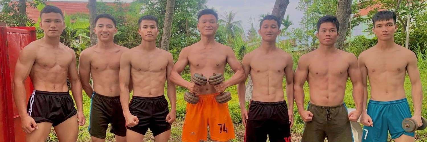Trai 3 ngon banner