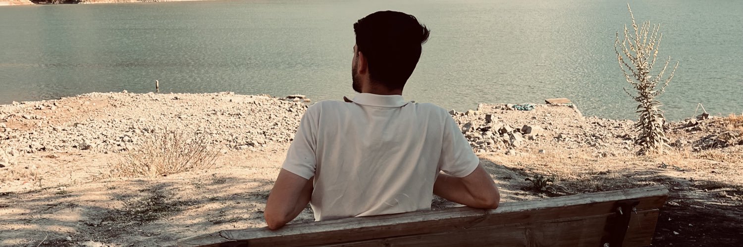 uynkomer's profile banner image