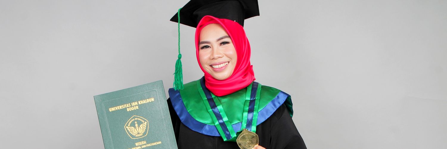 erniafrianensih's profile banner image