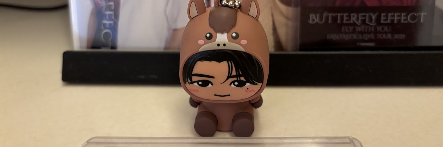 菫 banner