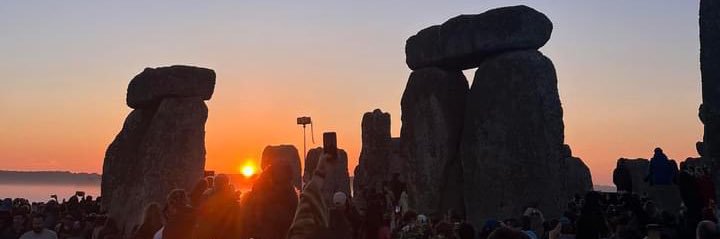 Anne Plaskitt 💙 banner