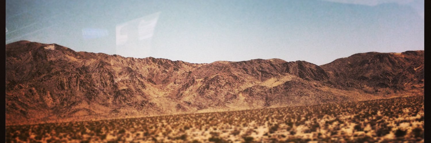 davilew's profile banner image