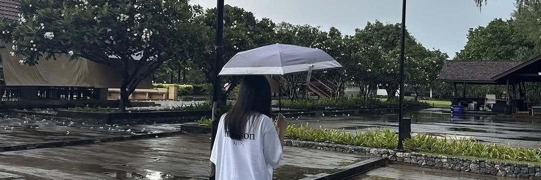 Liewly12's profile banner image