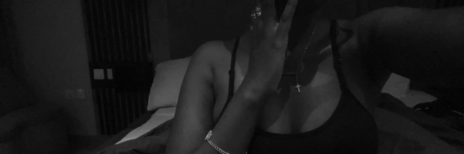 Samantha🥀's banner