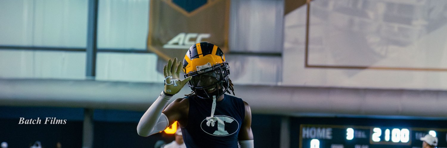Kentaevion (Dee) Moreland's banner