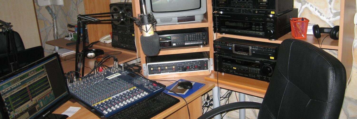 DIMENSIONE RADIO banner