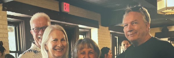 hoelzle_t Profile Banner