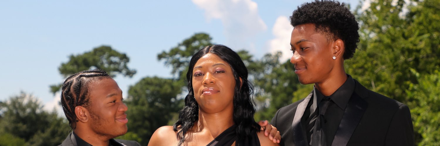 DsANDYrENEE's profile banner image
