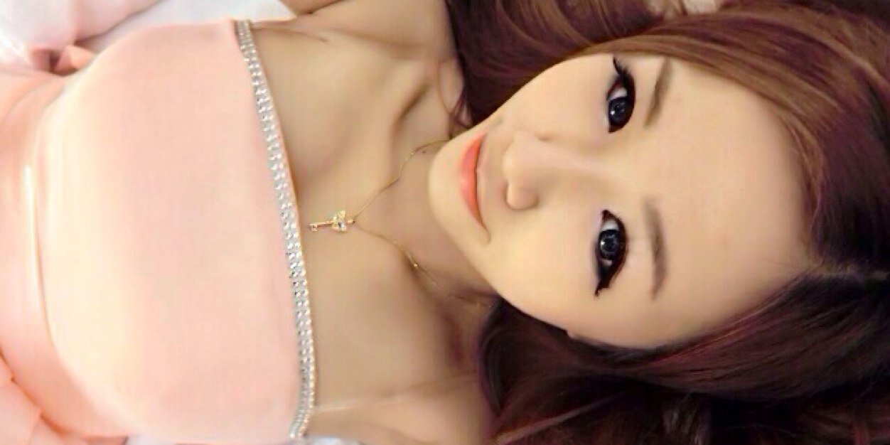 chloeliim's profile banner image