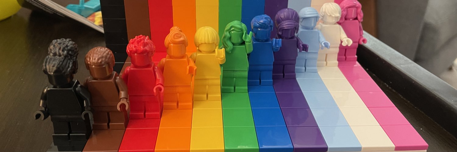 dthomasg's profile banner image