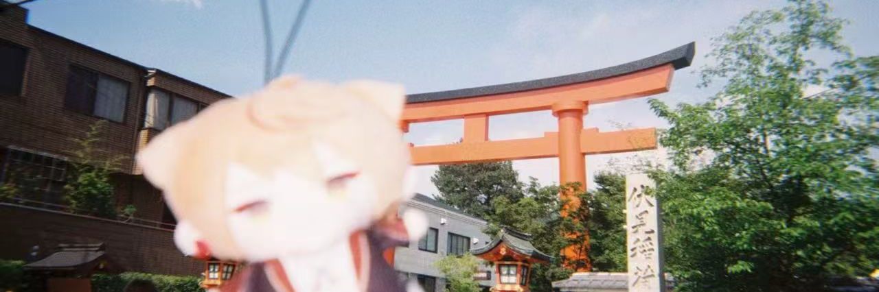 R00M13A's profile banner image